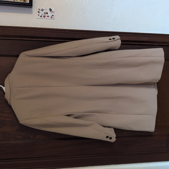 ZARA  Tan/ Camel Long Coat Professional Classic Size Large - Picture 6 of 9